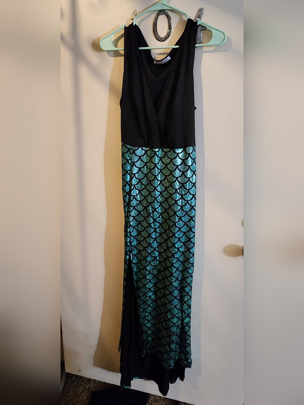 Black and Teal Mermaid-Scale Maxi Skirt